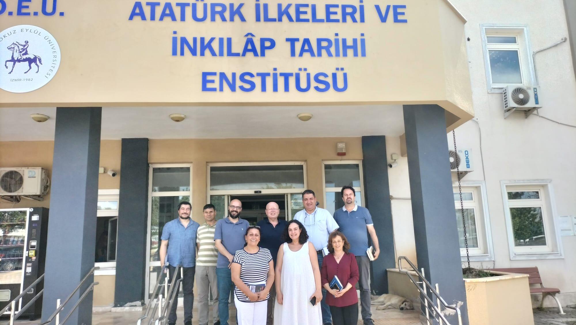 Fen Bilimleri Enstitüsü Müdürü Prof.Dr. Okan FISTIKOĞLU başkanlığında bir kurul enstitüler arası işbirliklerini görüşmek üzere Enstitümüze bir ziyarette bulunmuşlardır. Kendilerine teşekkür ederiz.